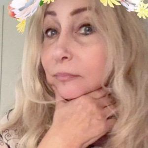 Meet your Posher, Lori